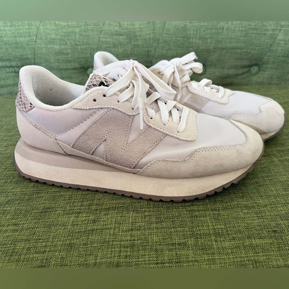 New Balance 237 Women's Beige/snake Sneakers